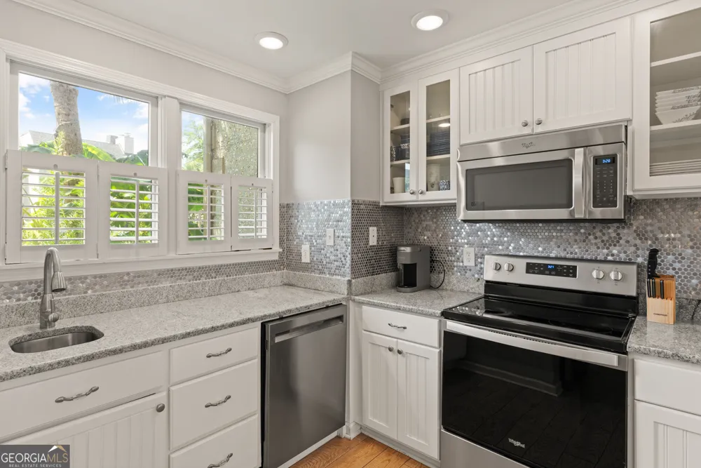 1035 Beachview DR St. Simons, GA 31522