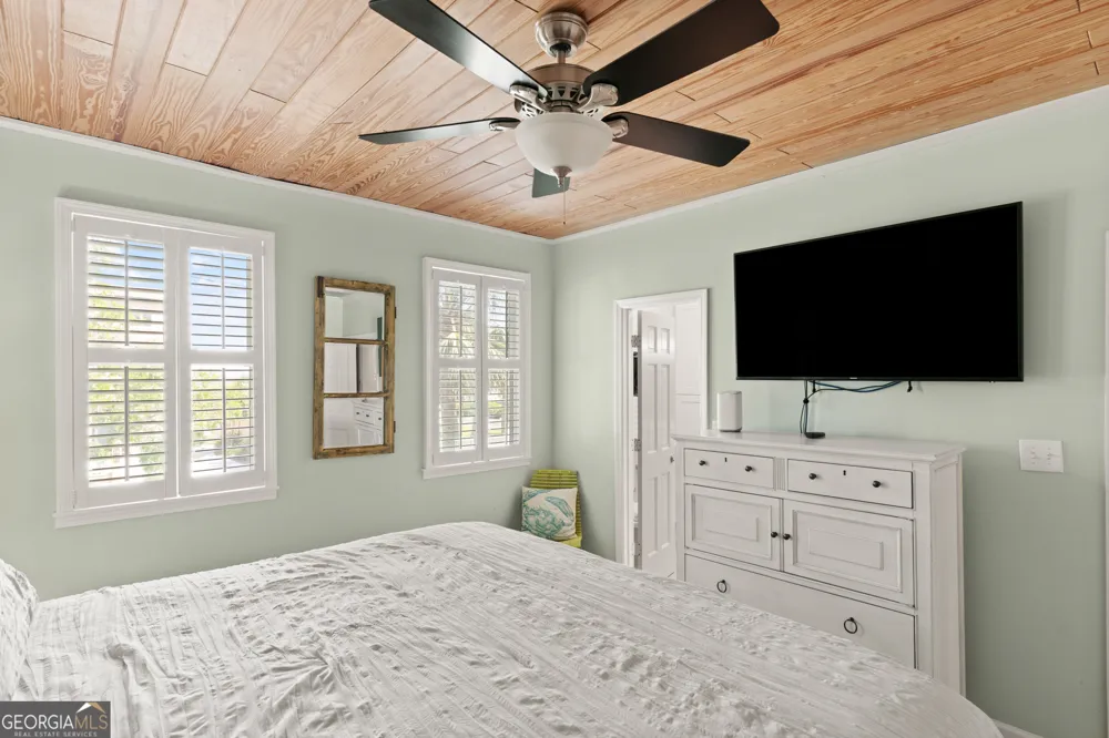 1035 Beachview DR St. Simons, GA 31522