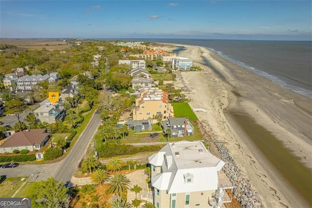 1035 Beachview DR St. Simons, GA 31522