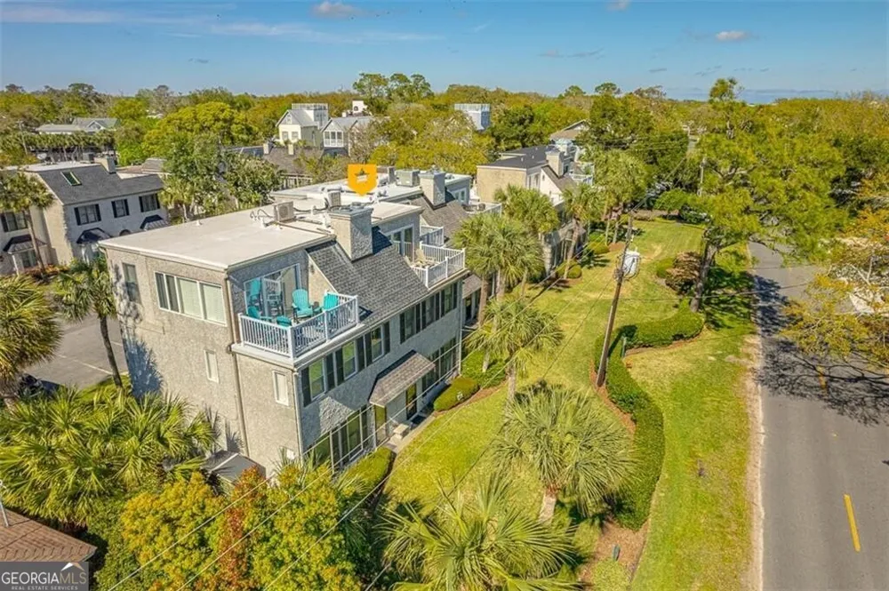 1035 Beachview DR St. Simons, GA 31522
