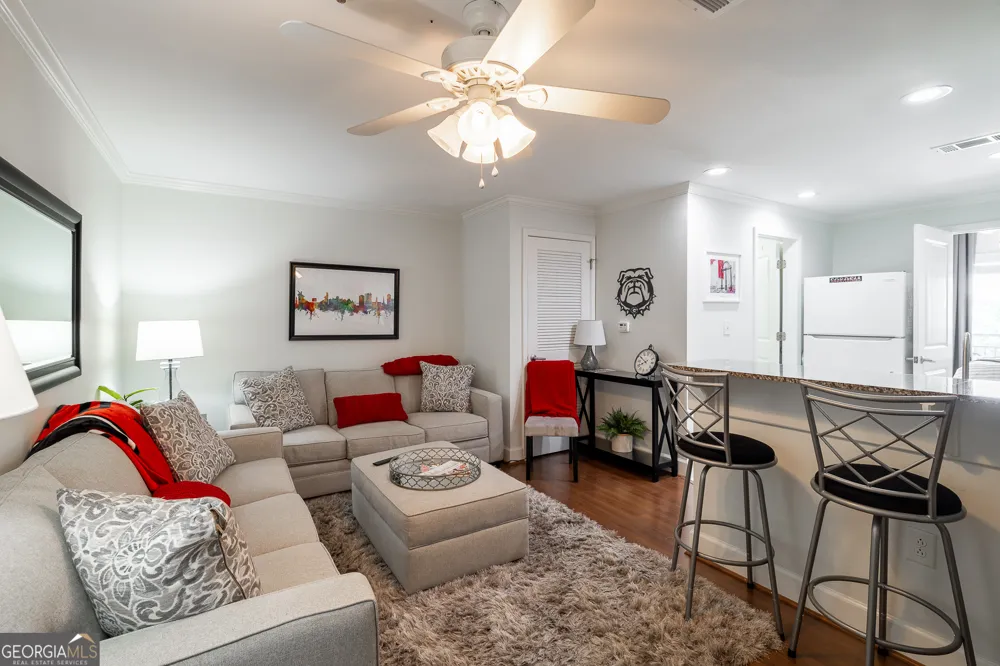 250 W Broad ST Athens, GA 30601