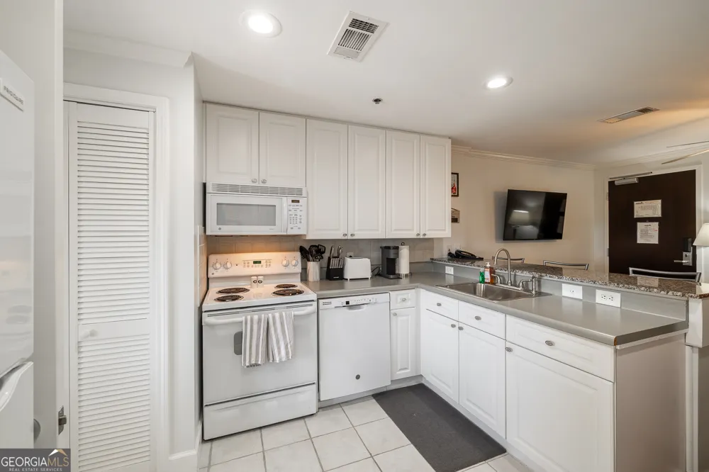 250 W Broad ST Athens, GA 30601