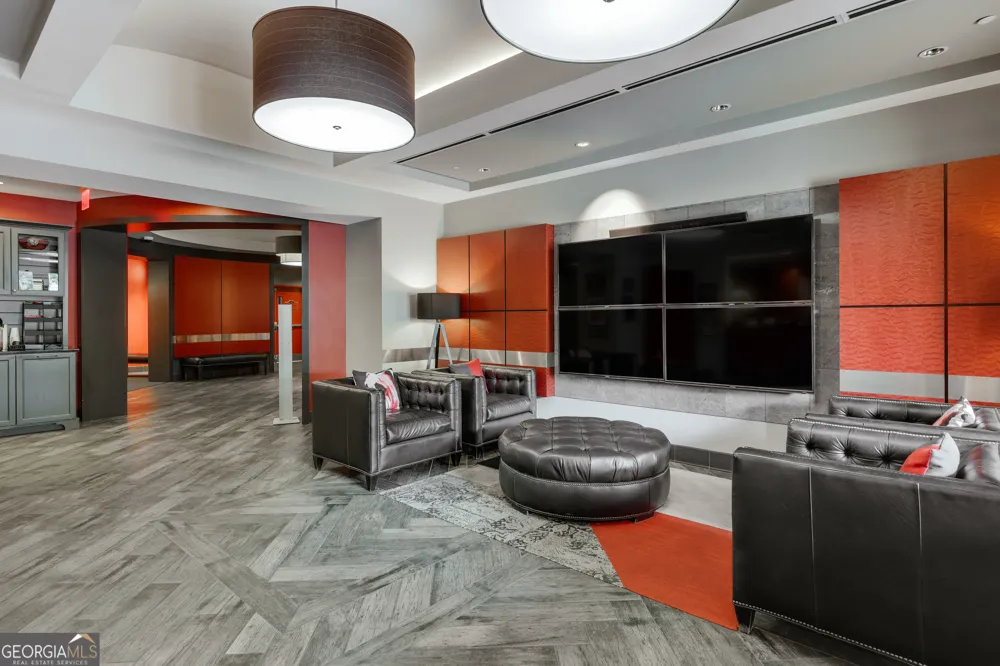 250 W Broad ST Athens, GA 30601