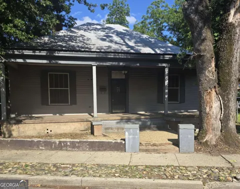 2616 Jones AVE