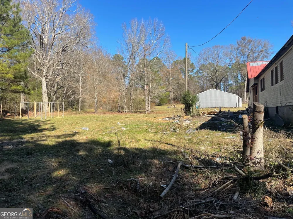 998 Campbell RD Meansville, GA 30256