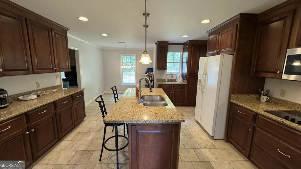 355 Summerhill RD Thomasville, GA 31757