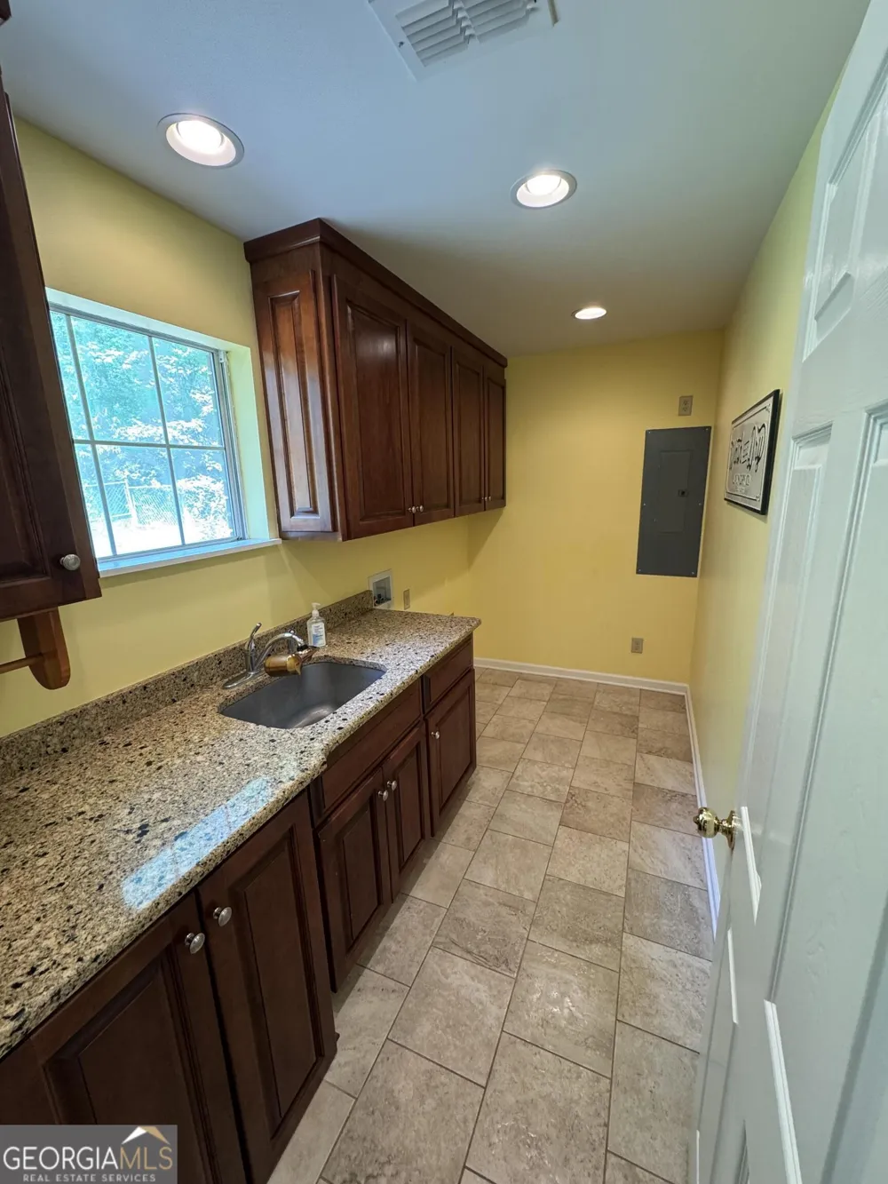 355 Summerhill RD Thomasville, GA 31757