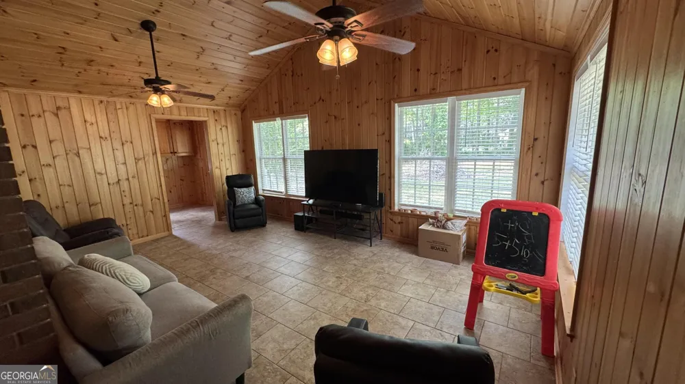 355 Summerhill RD Thomasville, GA 31757