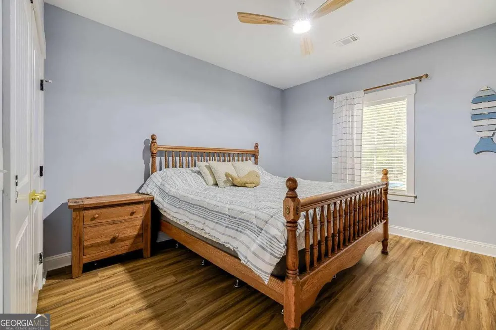 1037 Lake Side DR NE Townsend, GA 31331