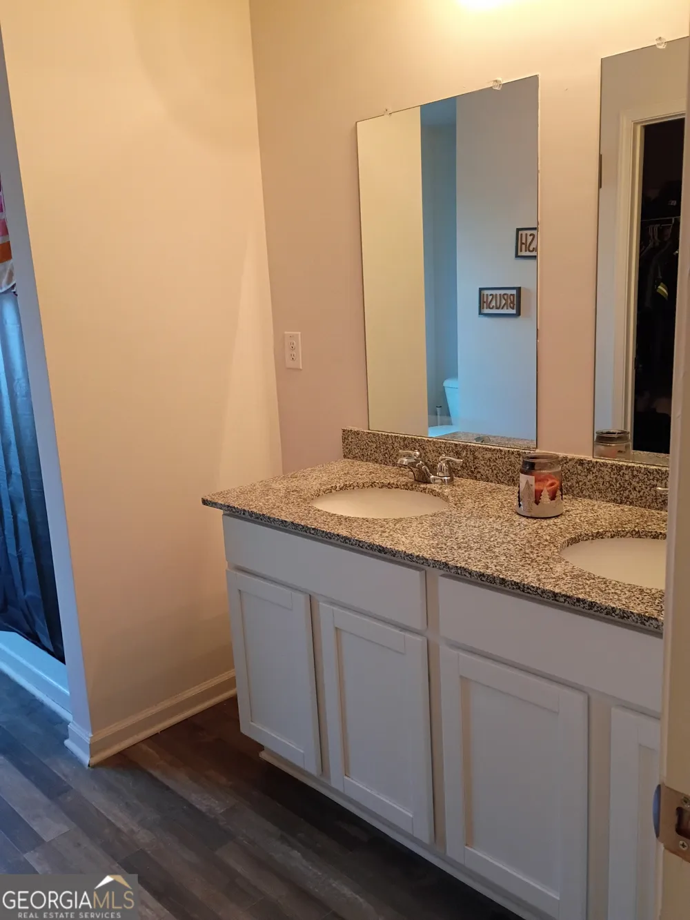 93 Oxford LN Kingston, GA 30145