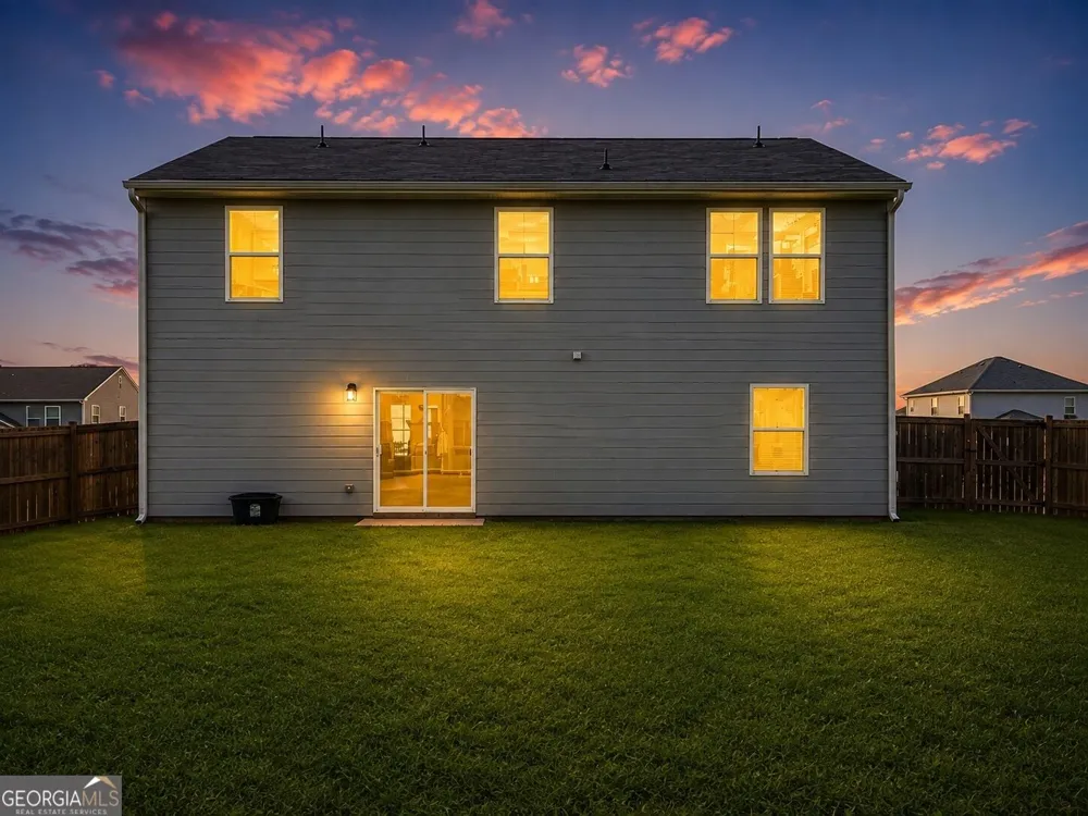 93 Oxford LN Kingston, GA 30145