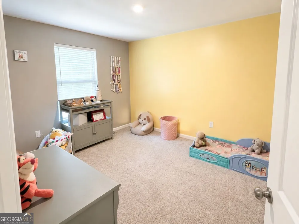 93 Oxford LN Kingston, GA 30145