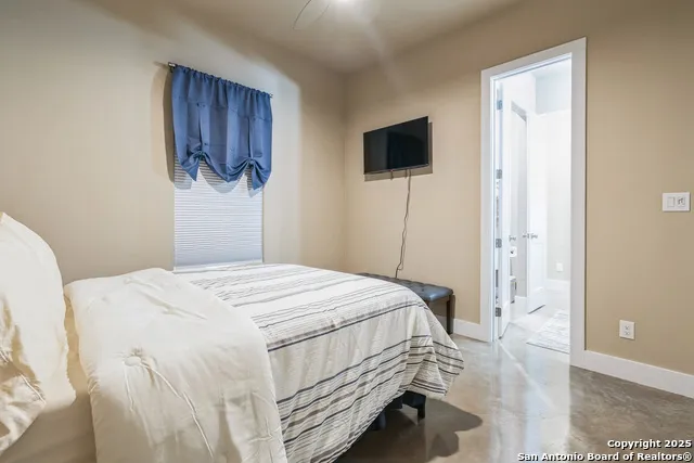 1062 Lariat Bandera, TX 78003