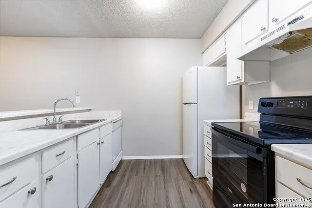 554 Dukeway Universal City, TX 78148