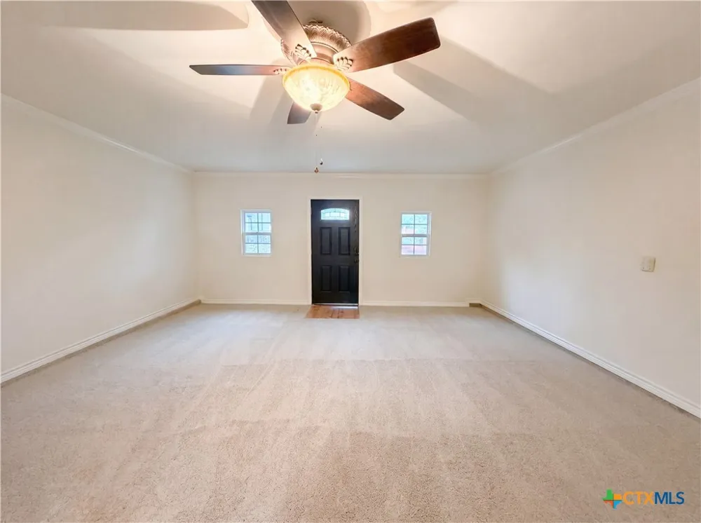 203 W Hogan Drive Copperas Cove, TX 76522