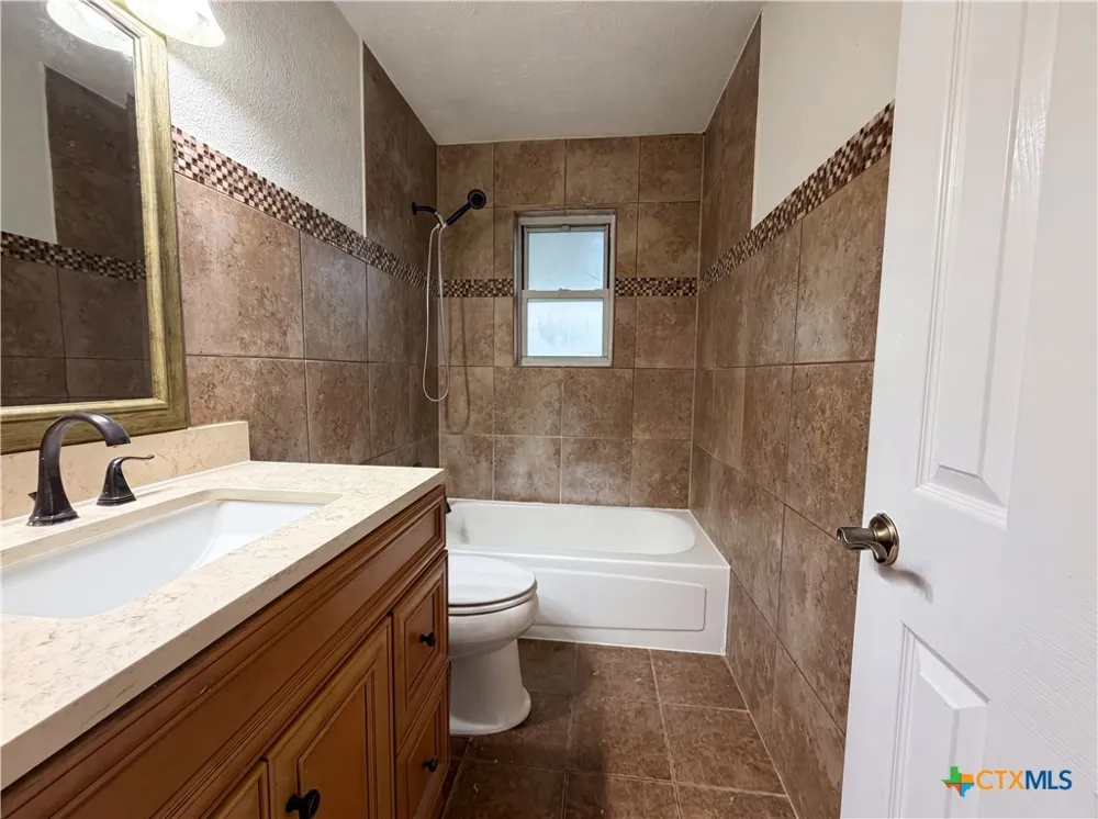 203 W Hogan Drive Copperas Cove, TX 76522