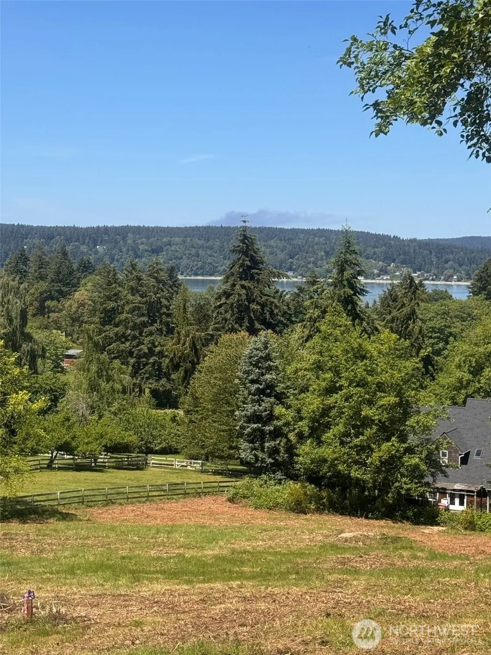 9438 SW 266th Lane Vashon, WA 98070