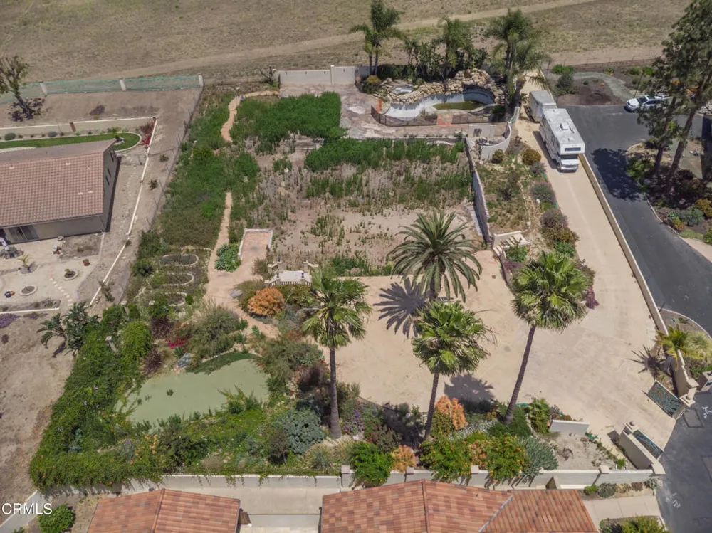 833 W Highland Drive Camarillo, CA 93010