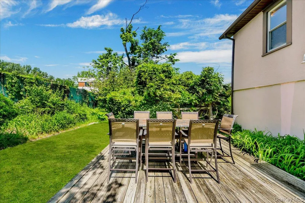 183 Elwood Avenue Hawthorne, NY 10532