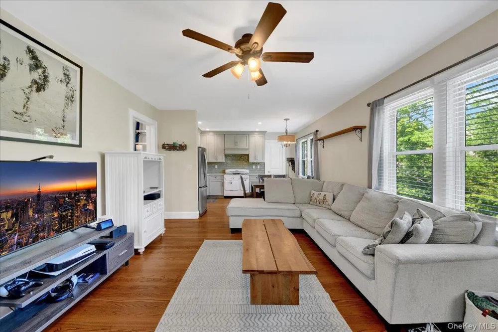 183 Elwood Avenue Hawthorne, NY 10532