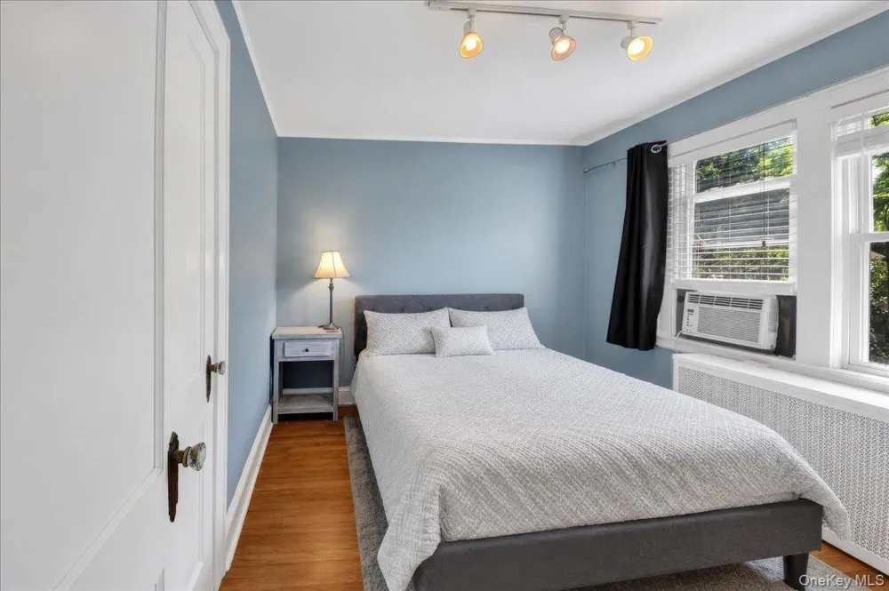 183 Elwood Avenue Hawthorne, NY 10532
