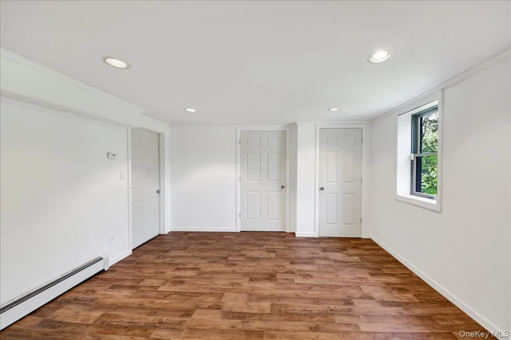 183 Elwood Avenue Hawthorne, NY 10532
