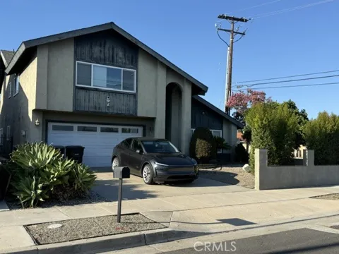 2117 W Sycamore