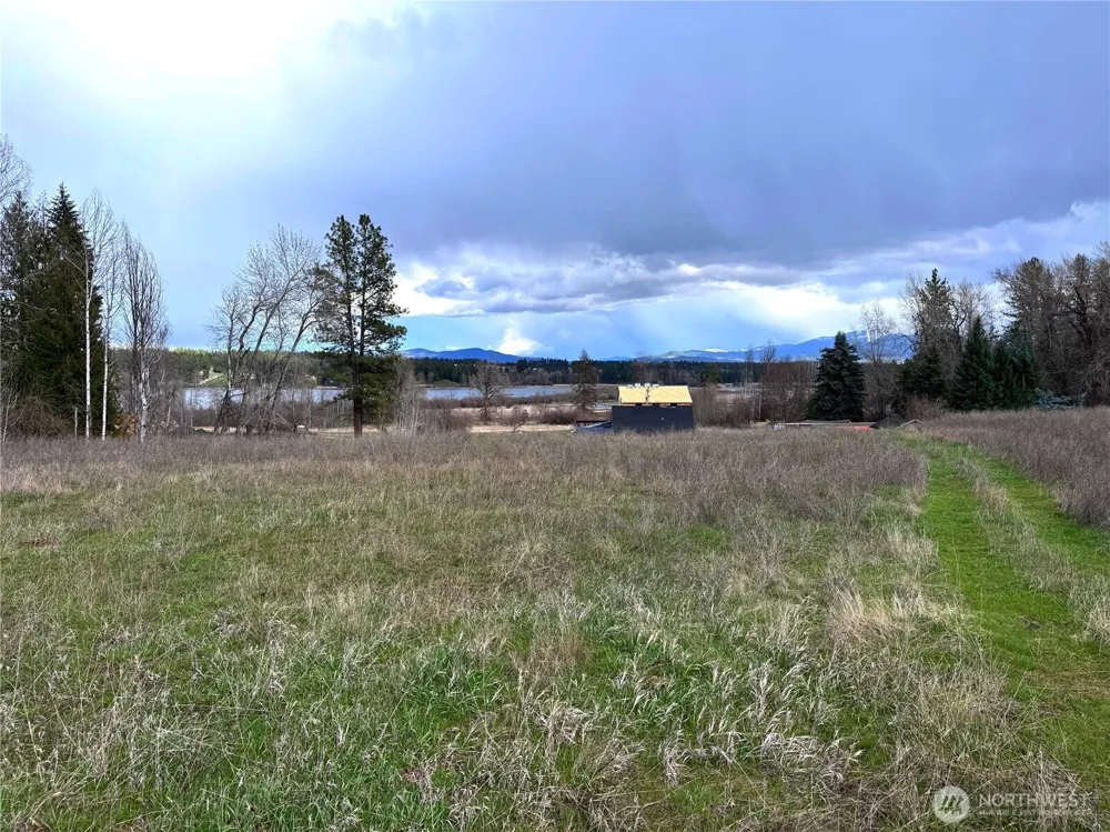 2 XXXX E Eloika Lake Road Deer Park, WA 99006