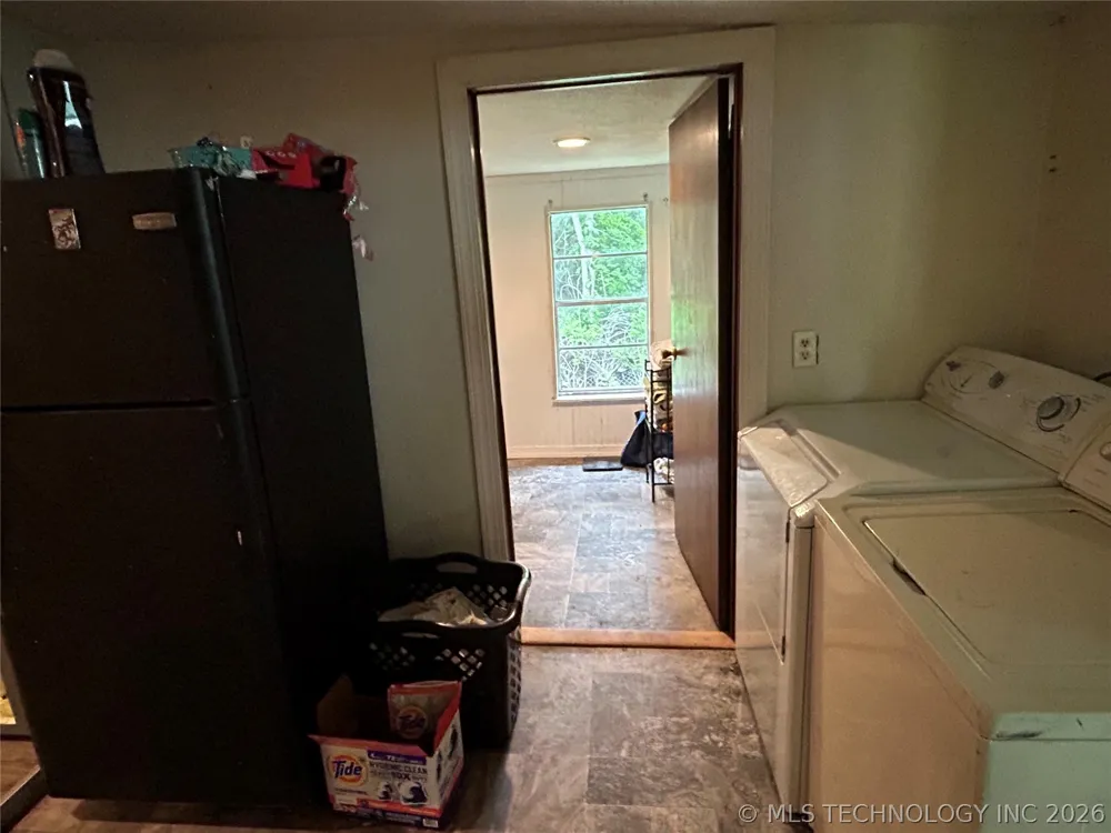 581 Dozer Bend Eufaula, OK 74432