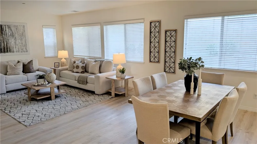 6341 Waterstone Fontana, CA 92336