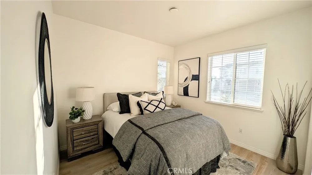6341 Waterstone Fontana, CA 92336