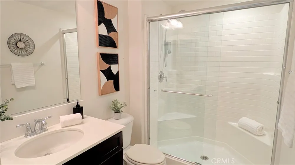 6341 Waterstone Fontana, CA 92336