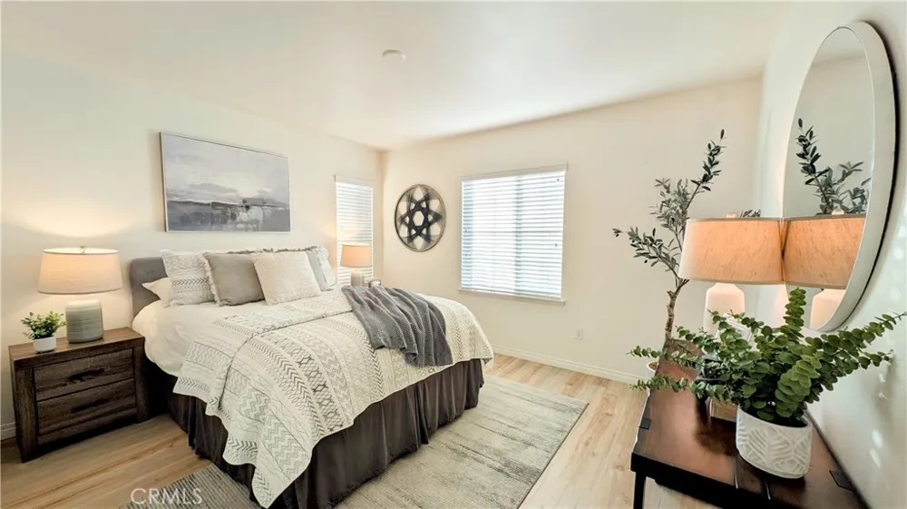 6341 Waterstone Fontana, CA 92336