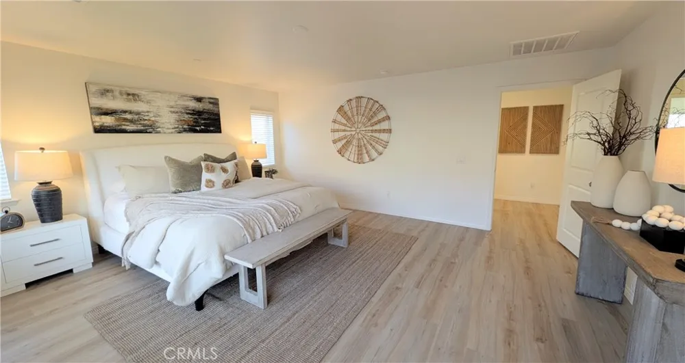 6341 Waterstone Fontana, CA 92336