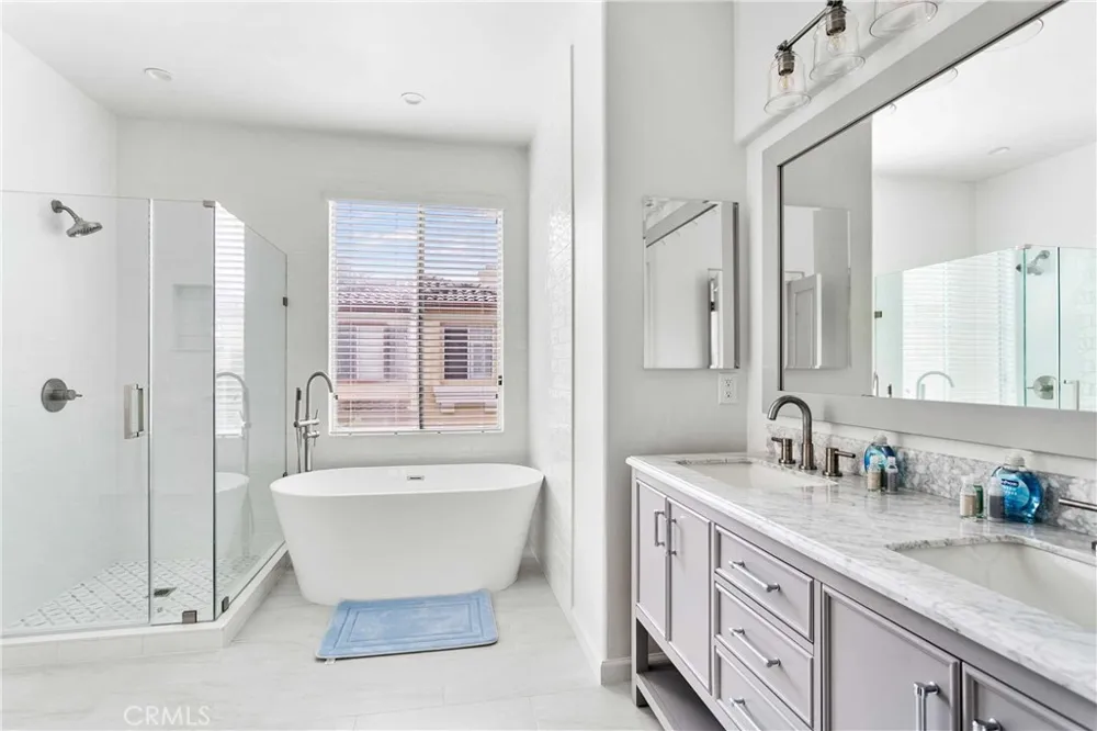 6 Del Carlo Irvine, CA 92606