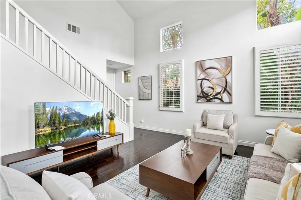 6 Del Carlo Irvine, CA 92606