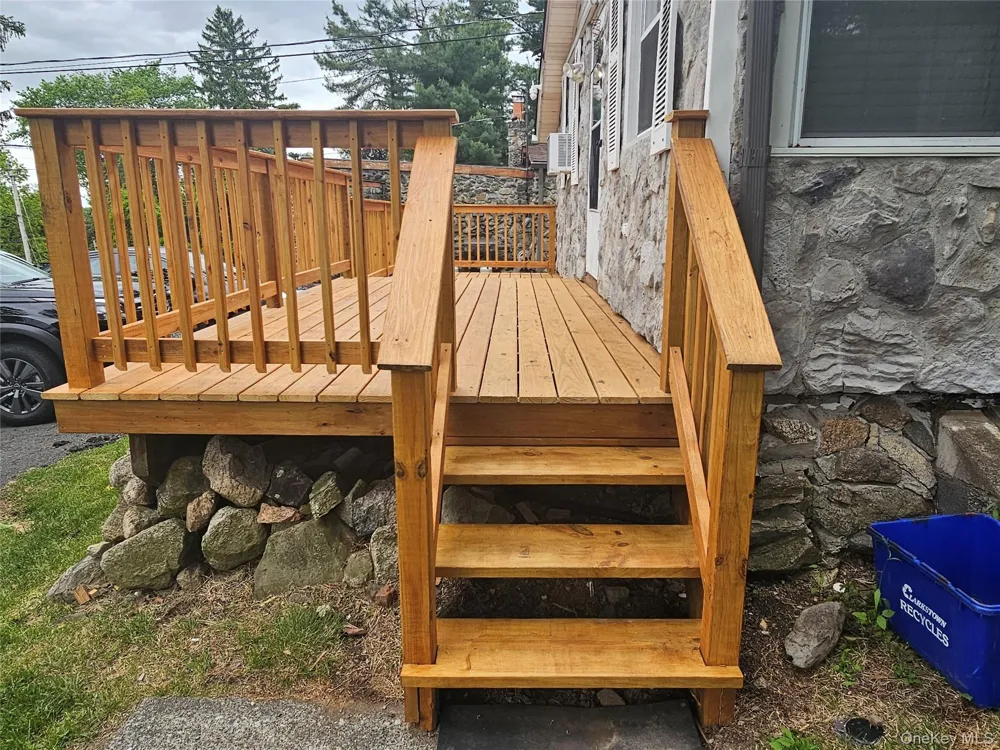 79 Buckberg Road Tomkins Cove, NY 10986