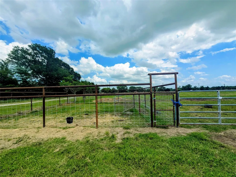 13504 Hudson Farms Road Franklin, TX 77859