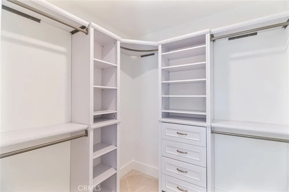4122 Loma Irvine, CA 92604