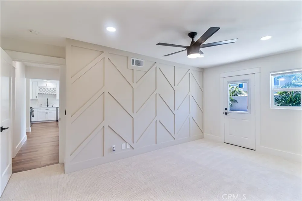 4122 Loma Irvine, CA 92604