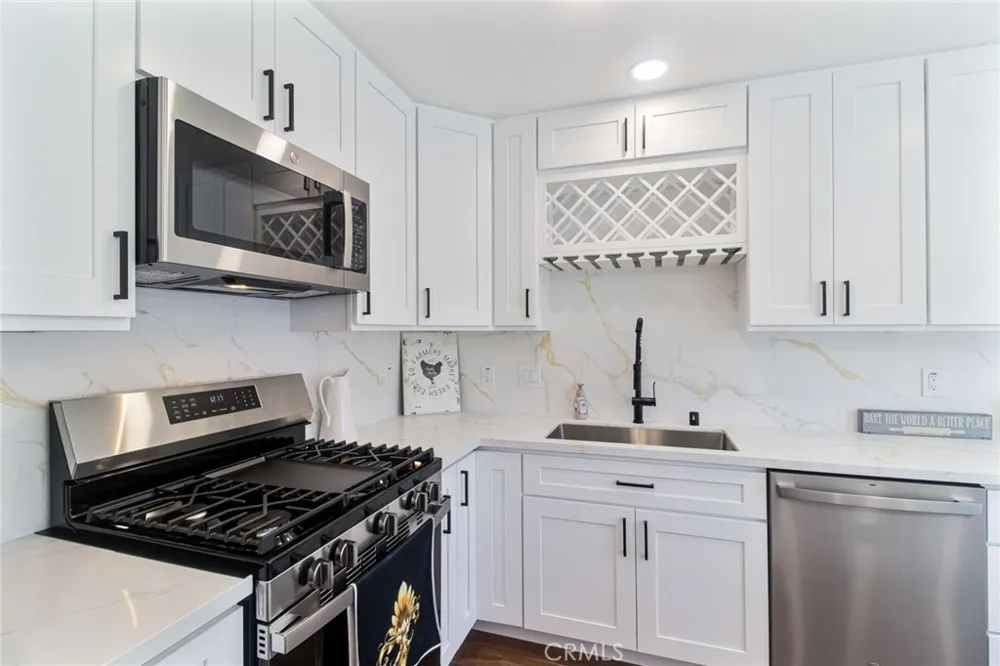 4122 Loma Irvine, CA 92604
