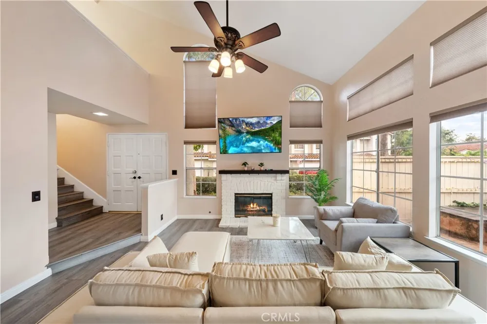 108 Wild Horse #6 Rancho Santa Margarita, CA 92688