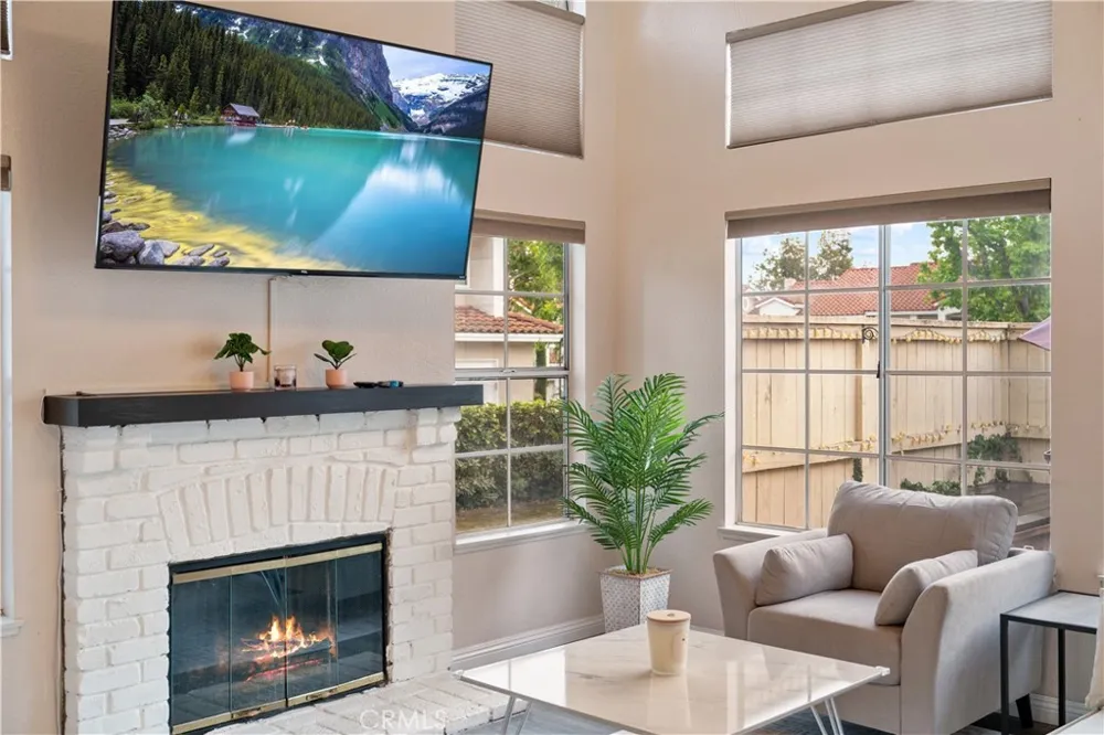 108 Wild Horse #6 Rancho Santa Margarita, CA 92688