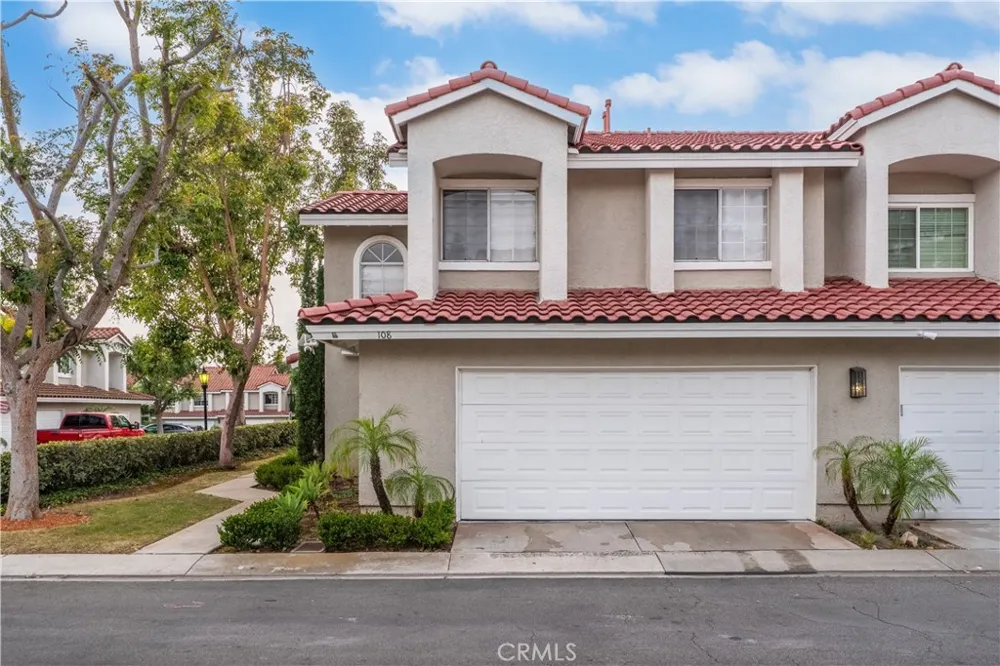 108 Wild Horse #6 Rancho Santa Margarita, CA 92688