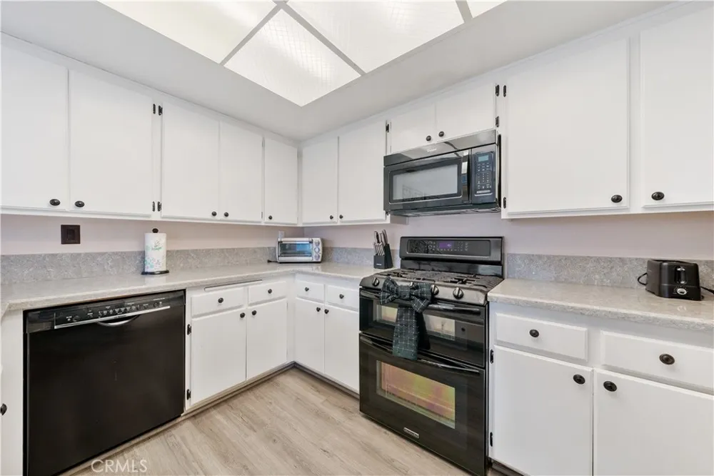 108 Wild Horse #6 Rancho Santa Margarita, CA 92688