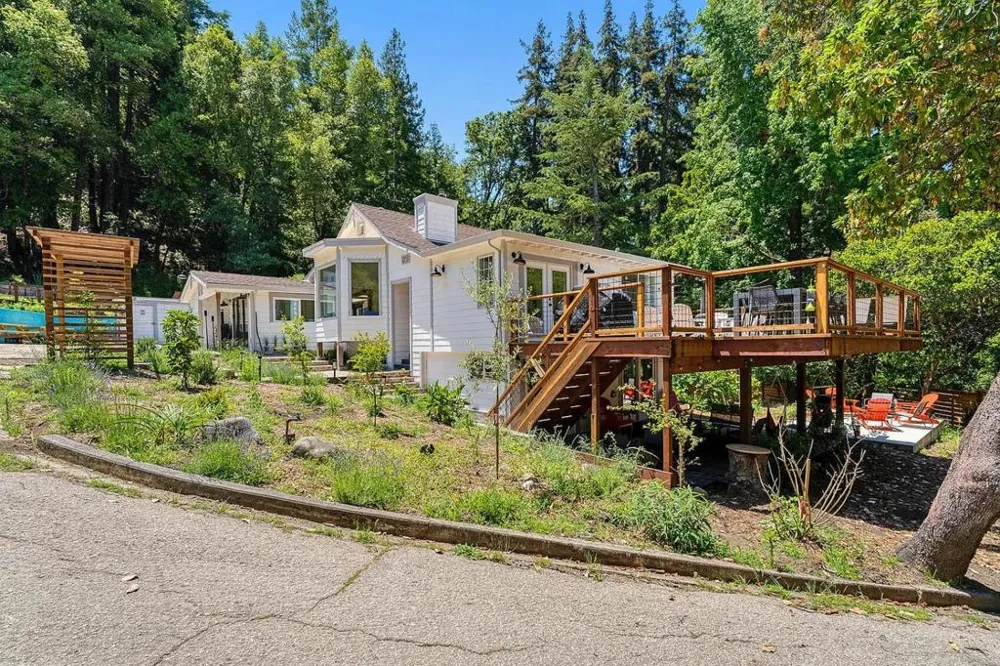 1003 Laurel Glen Soquel, CA 95073