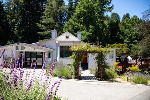 1003 Laurel Glen
