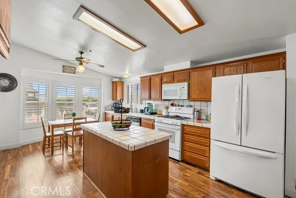 13691 Gavina Avenue #566 Sylmar, CA 91342