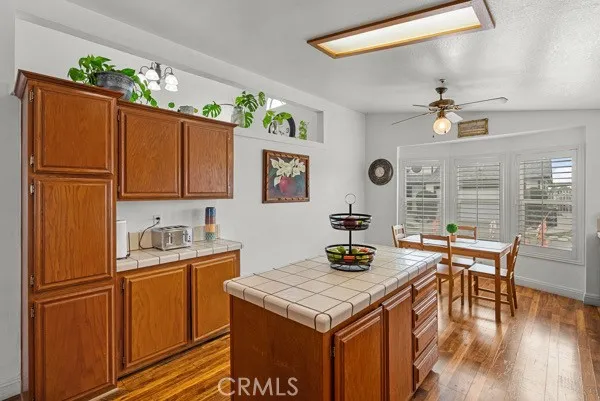 13691 Gavina Avenue #566 Sylmar, CA 91342