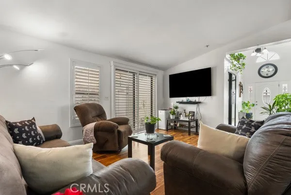 13691 Gavina Avenue #566 Sylmar, CA 91342